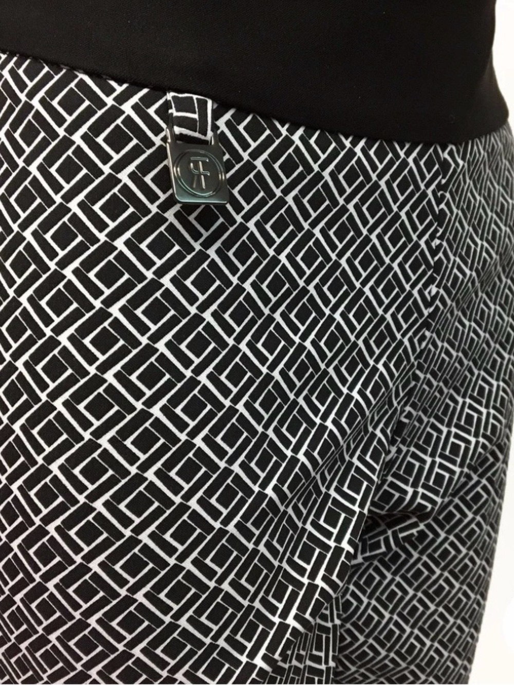 WOMEN'S RAFFINALLA | COMFORT PULL ON GEOMETRIC PATTERN PANT | BLACK Size 2 NWT